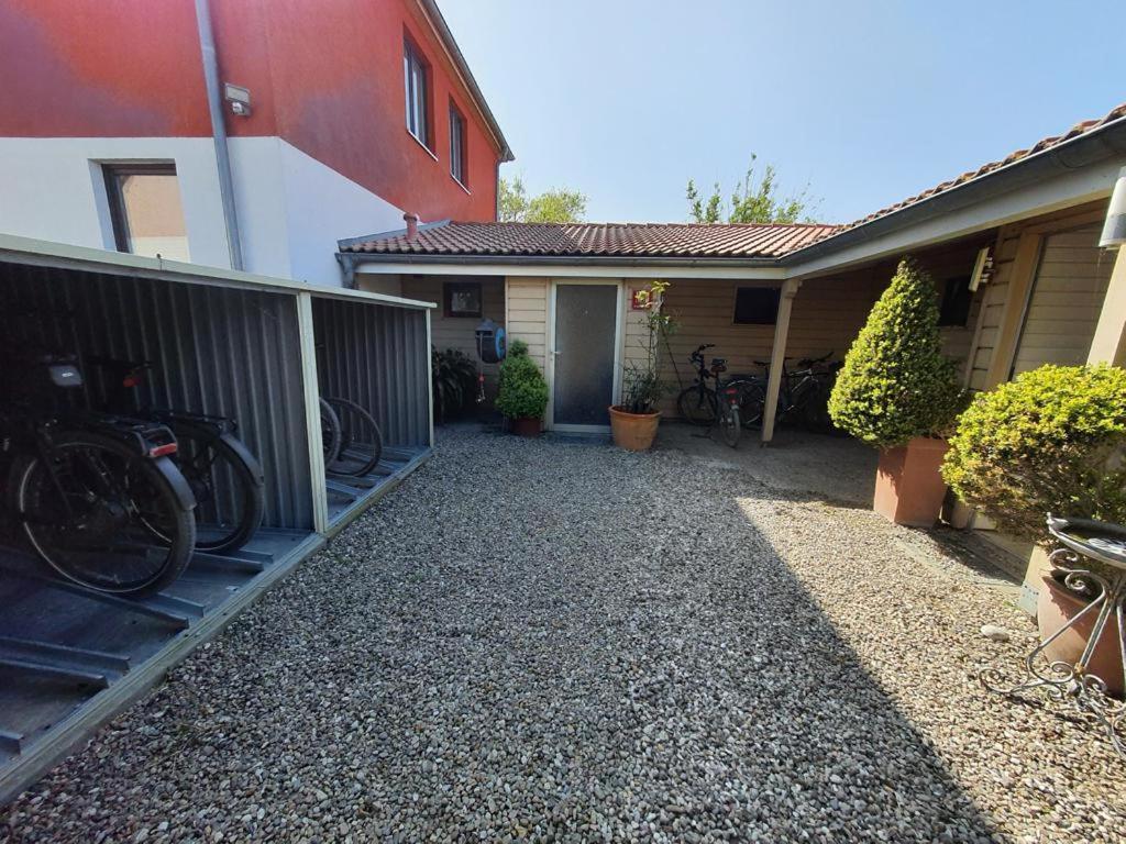Haus Achtern Diek In Erster Reihe Am Meer Fehmarn Exterior foto