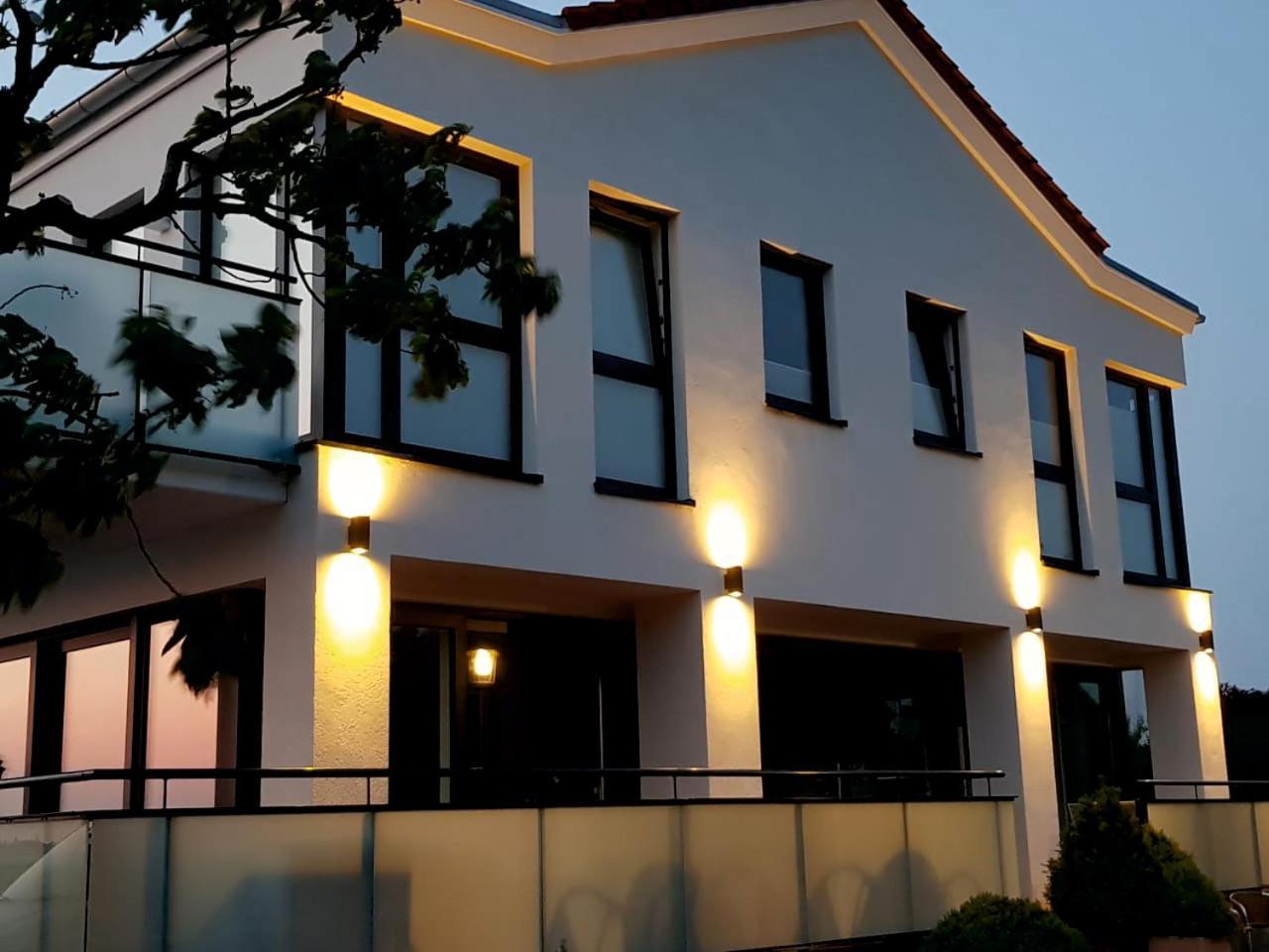 Haus Achtern Diek In Erster Reihe Am Meer Fehmarn Exterior foto